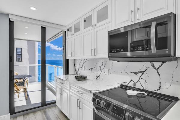 Pompano Atlantis, 1000 S Ocean Blvd #17 F, Pompano Beach, Florida 33062, image 1