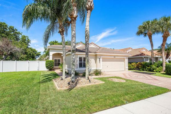 Prairie Dunes Village, 5013 Prairie Dunes Village Cir, Lake Worth, Florida 33463, image 1