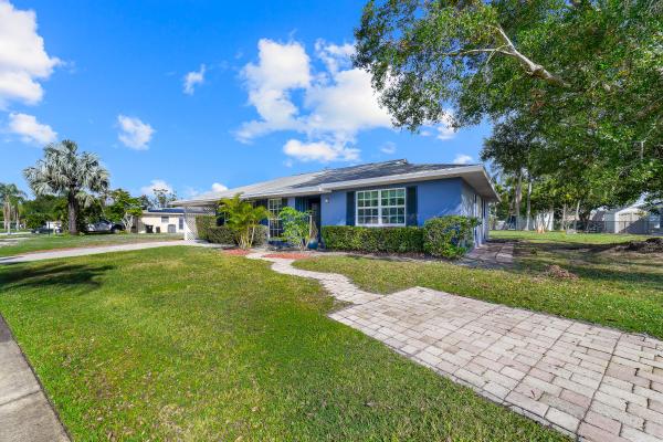 Sandpiper Bay, 1381 SE San Souci Ln, Port St. Lucie, Florida 34952, image 3