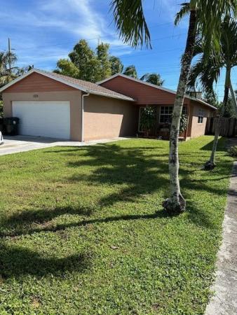 Lake Osborne Shores, 506 Griswold Dr, Lake Worth Beach, Florida 33461, image 1