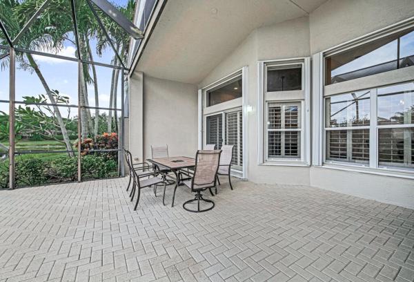 Valencia Shores, 7925 Charlemont Pt, Lake Worth, Florida 33467, image 1
