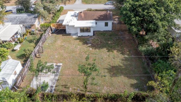 Foss, 4087 Foss Rd, Lake Worth, Florida 33461, image 3