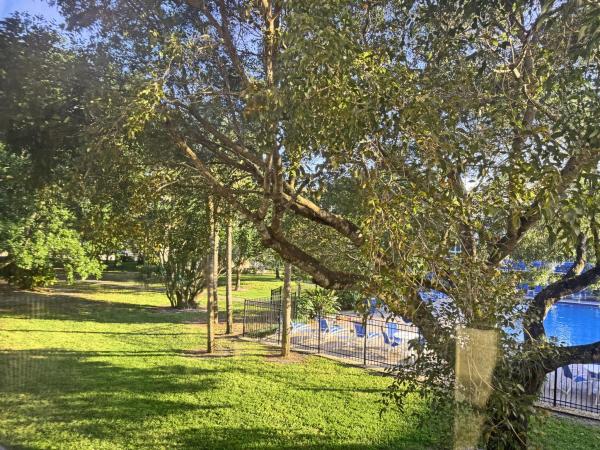 Lucaya Village, 2102 Lucaya Bnd #N2, Coconut Creek, Florida 33066, image 1