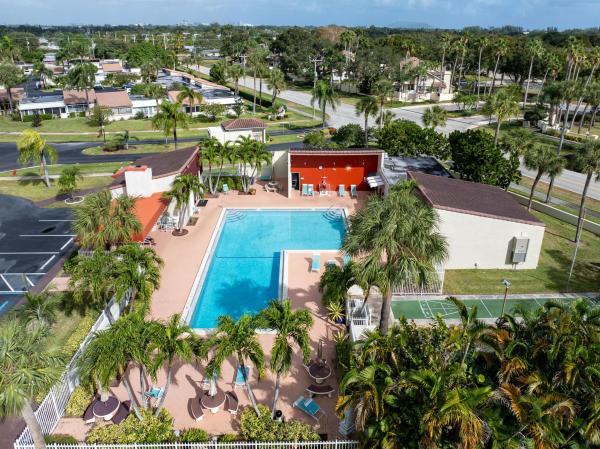 2528 Boundbrook Dr #208, West Palm Beach, Florida 33406, image 1