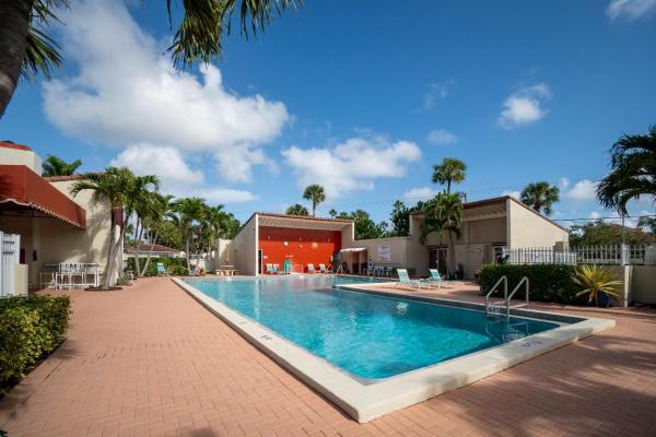 2528 Boundbrook Dr #208, West Palm Beach, Florida 33406, image 1