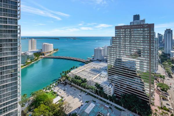 Icon Brickell Tower 3, 485 Brickell Ave #3809, Miami, Florida 33131, image 1