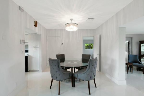 Paradise Palms, 2299 N Conference Dr, Boca Raton, Florida 33486, image 2