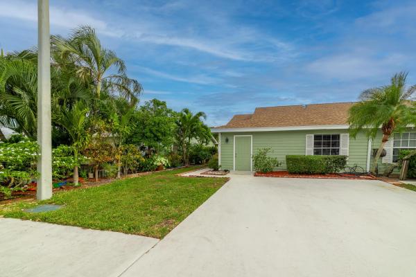 Royal Forest Townhouses, 1465 Royal Forest Ct, West Palm Beach, Florida 33406, image 1