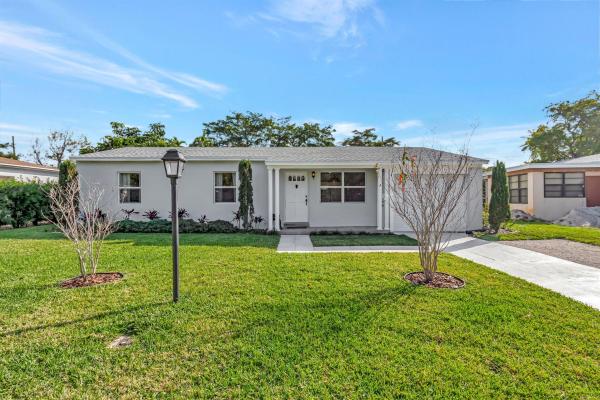 Seacrest Park, 234 NE 20th St, Delray Beach, Florida 33444, image 1