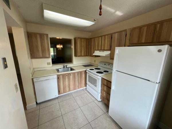 Huntington Lakes 2, 6865 Huntington Ln #105, Delray Beach, Florida 33446, image 2