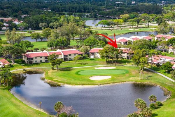 Fairways Of Boca Lago, 8435 Casa Del Lago #E, Boca Raton, Florida 33433, image 1