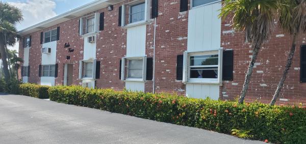 Lake View, 810 Lake Shore 34th Dr #34, Lake Park, Florida 33403, image 1