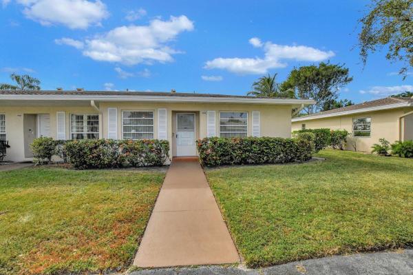 Boca Lakes, 8736 Bella Vista Dr, Boca Raton, Florida 33433, image 1
