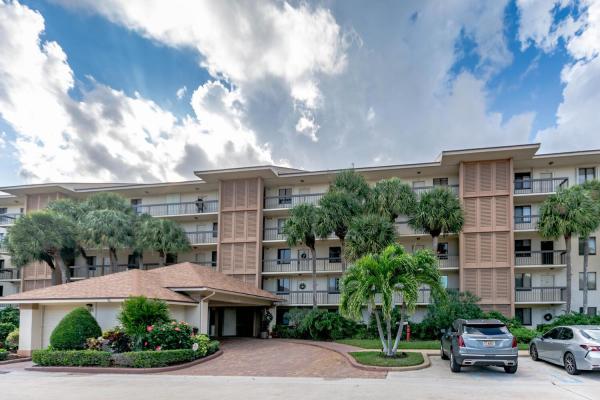 The Marina At The Bluffs, 1901 Marina Isle Way #405, Jupiter, Florida 33477, image 1