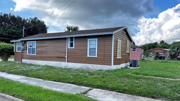 Washington Heights, 713 N 19th St, Fort Pierce, Florida 34950, image 1