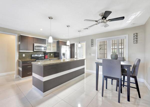 Crystal Lake Golf Villas, 1210 NW 49th St, Deerfield Beach, Florida 33064, image 1