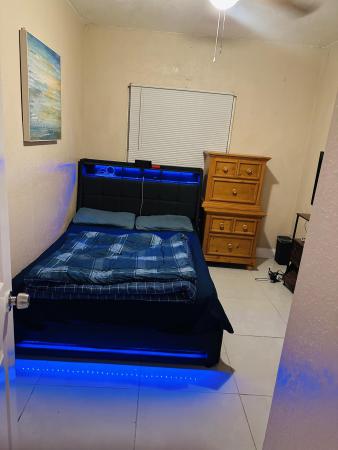 Lakeview Ridge, 833 Briggs St, West Palm Beach, Florida 33405, image 2