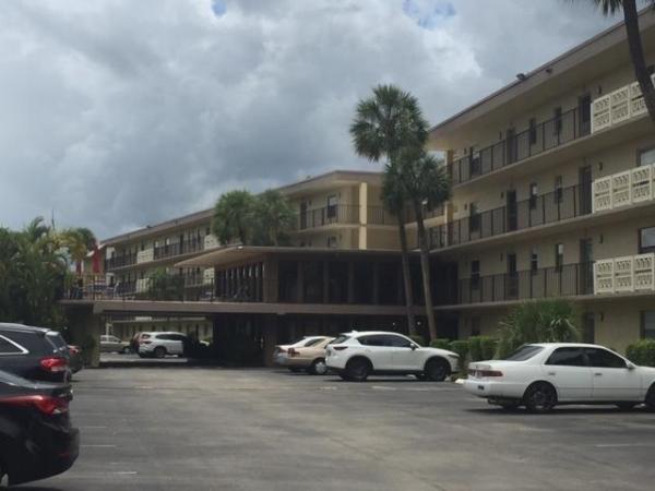 Isle Of Boca Dunes, 9355 SW 8th St #421, Boca Raton, Florida 33428, image 1