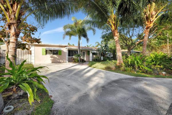 Seacrest Estates, 159 SE 30th Ave Ave, Boynton Beach, Florida 33435, image 1