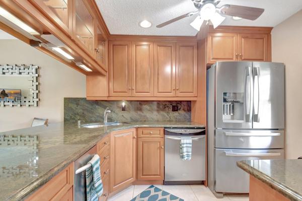 Abbey Village, 22 Abbey Ln #101, Delray Beach, Florida 33446, image 2