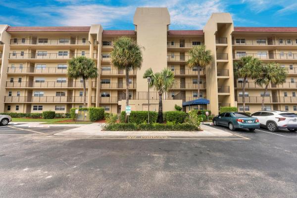 Huntington Lakes 4, 7341 Amberly Ln #106, Delray Beach, Florida 33446, image 1
