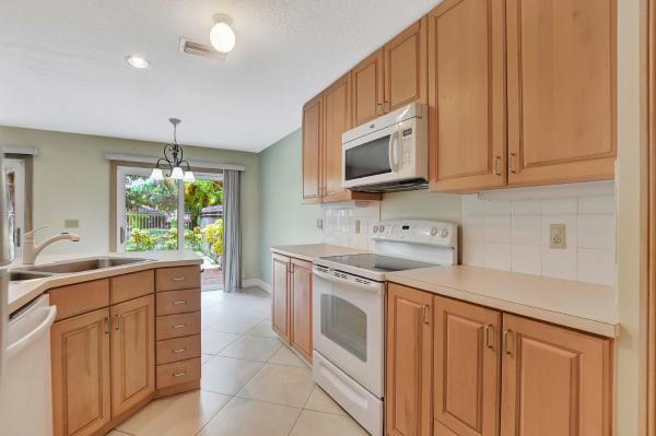 Brookhaven, 5648 Santiago Cir, Boca Raton, Florida 33433, image 1