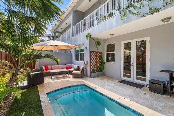 Bryan, 824 Himmarshee St, Fort Lauderdale, Florida 33312, image 1
