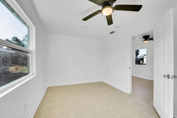Fort Pierce Residential, 711 N 17th St, Fort Pierce, Florida 34950, image 3