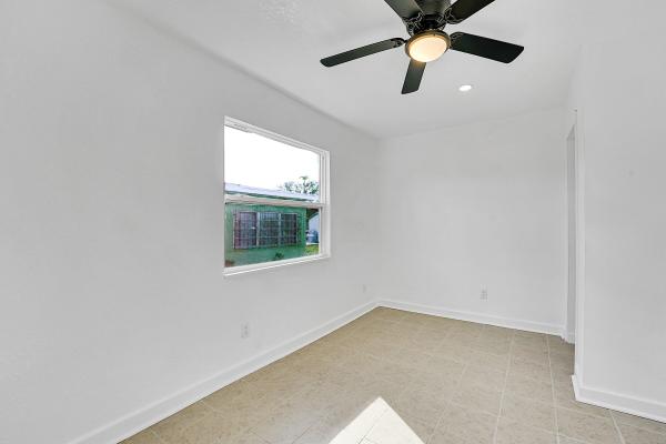 Fort Pierce Residential, 711 N 17th St, Fort Pierce, Florida 34950, image 2