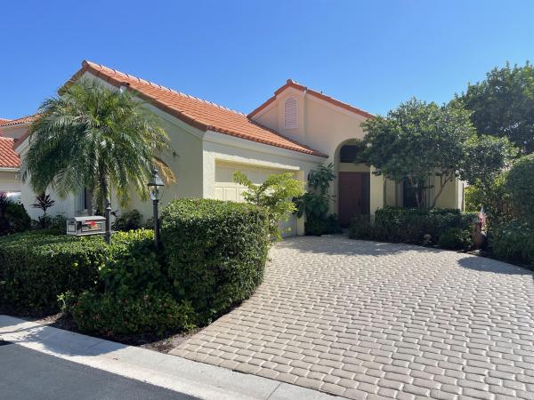La Cristal At Crystal Pointe, 2575 La Cristal Cir, Palm Beach Gardens, Florida 33410, image 1