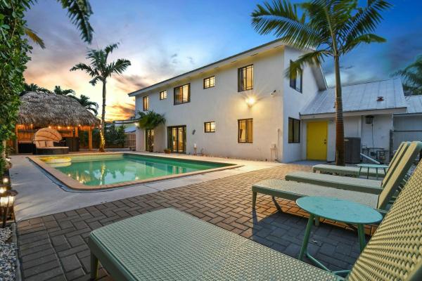 Lake Osborne Terrace, 2508 Lake Osborne Dr, Lake Worth Beach, Florida 33461, image 1