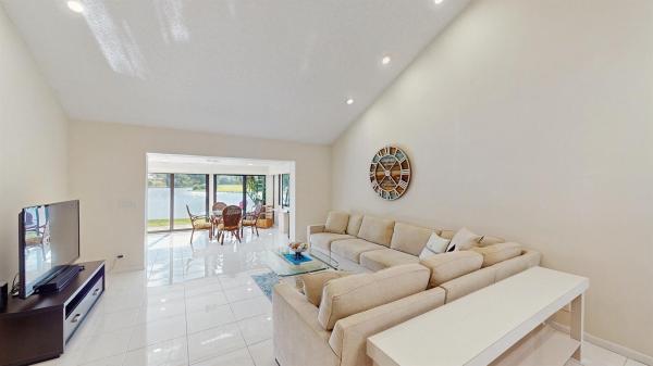 The Palms Of Boca Lago, 21716 Tall Palm Cir #6-B, Boca Raton, Florida 33433, image 1