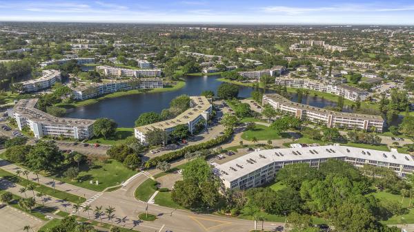 Cambridge, 2053 Cambridge C, Deerfield Beach, Florida 33442, image 2