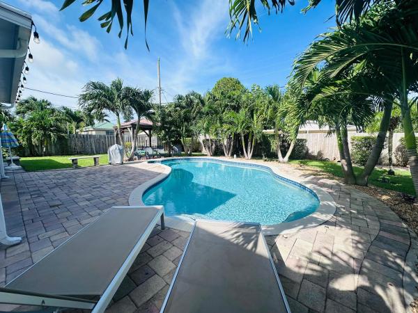 Lantana Heights, 1020 S 14th Ct, Lantana, Florida 33462, image 1