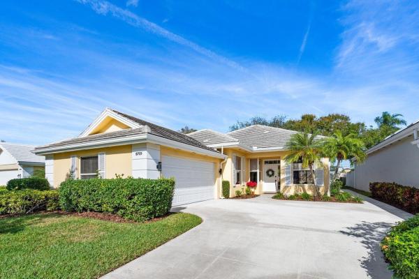Garden Oaks, 8701 Wakefield Dr, Palm Beach Gardens, Florida 33410, image 1