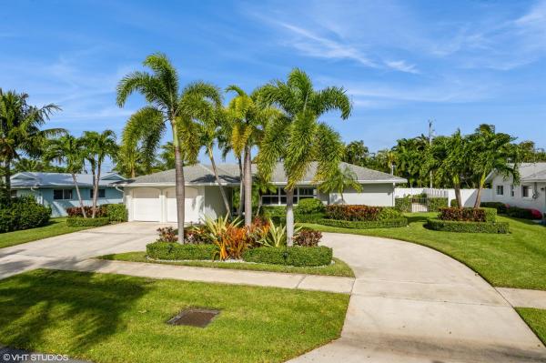 Yacht Club, 119 S Dory Rd, North Palm Beach, Florida 33408, image 1