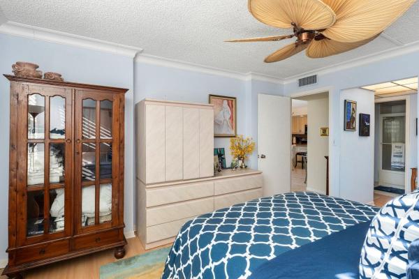 Boca Bayou, 10 Royal Palm Way #2020, Boca Raton, Florida 33432, image 3