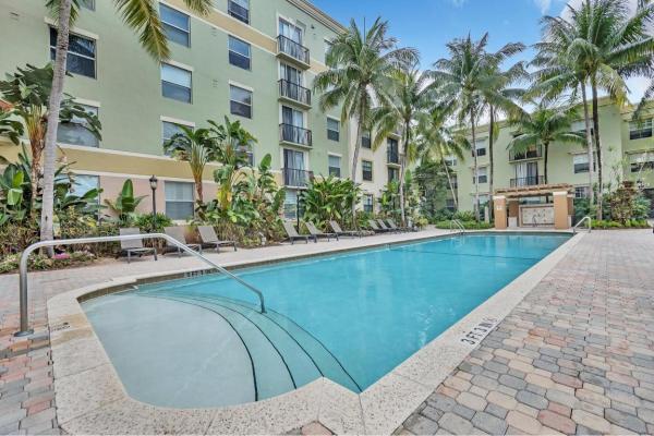 Regent Park At Young Circle, 1900 Van Buren St #318B, Hollywood, Florida 33020, image 1