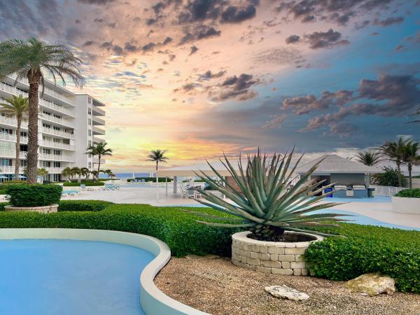 The Barclay, 3546 S Ocean Blvd #209, South Palm Beach, Florida 33480, image 1