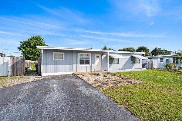 Forest Hill Village, 2168 Tarragon Rd, West Palm Beach, Florida 33415, image 1