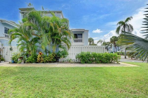 Martel Arms, 1010 NE 8th Ave #B 10, Delray Beach, Florida 33483, image 1