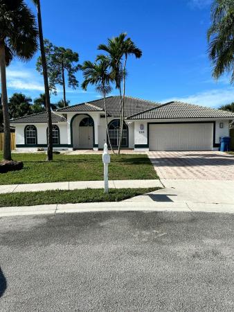 Crestwood Cove, 208 Park Rd, Royal Palm Beach, Florida 33411, image 1