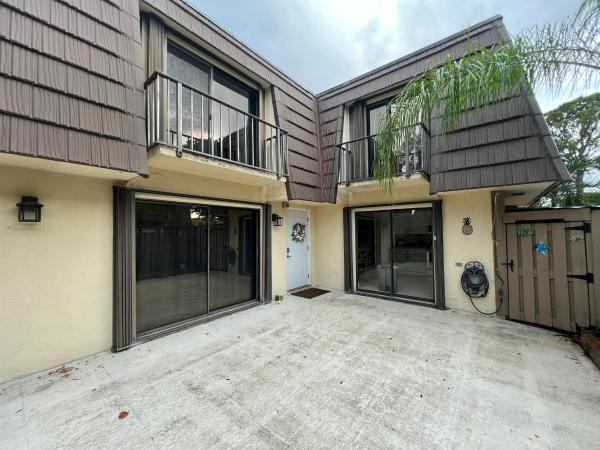 Sandalwood Estates, 815 8th Ct, Palm Beach Gardens, Florida 33410, image 1