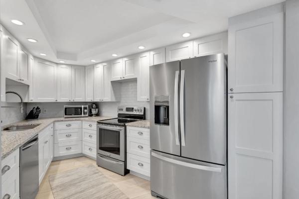 Connemara, 5420 N Ocean Dr #304, Riviera Beach, Florida 33404, image 2