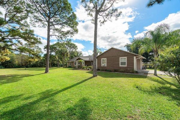 Palm Beach Country Estates, 6752 146th Rd, Palm Beach Gardens, Florida 33418, image 1