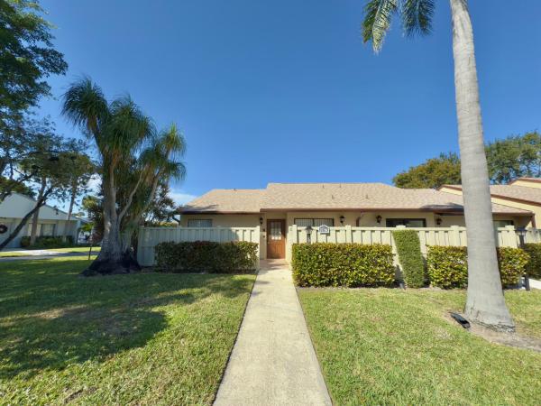 The Palm Club, 1016 Green Pine Blvd #A, West Palm Beach, Florida 33409, image 1