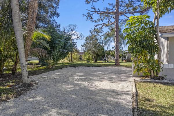 333 SW Kentwood Rd, Port St. Lucie, Florida 34953, image 2