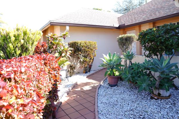 Rainbow Miramar, 6910 SW 36th St, Miramar, Florida 33023, image 1