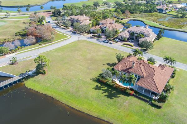 Tesoro Club, 107 SE Mira Lavella, Port St. Lucie, Florida 34984, image 3