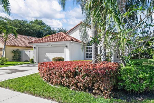 The Estates At Oak Hamlet, 1604 Oak Berry Cir, Wellington, Florida 33414, image 1